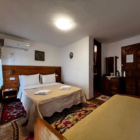 Guest House Salaria Gjirokastër Exterior foto