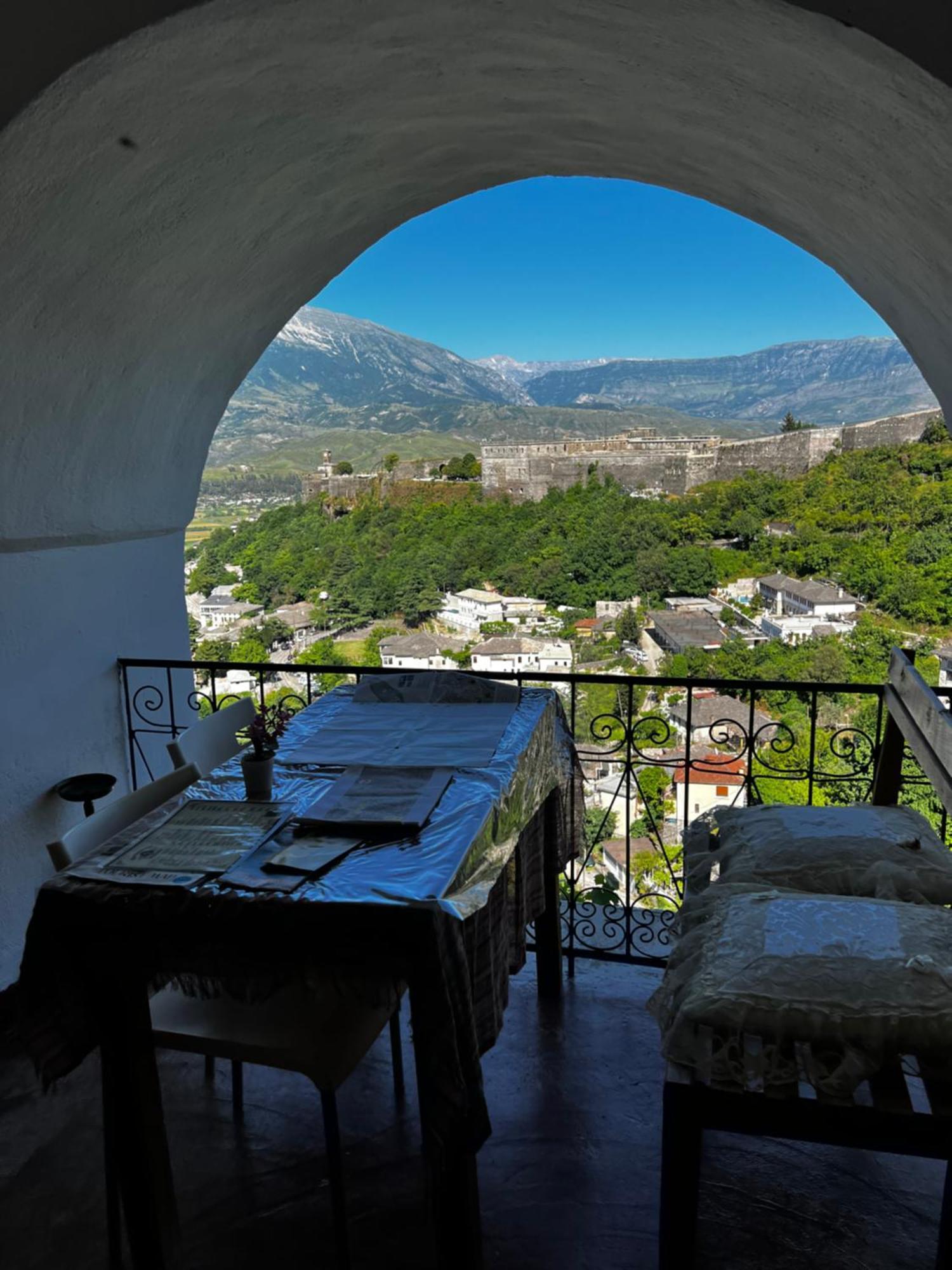 Guest House Salaria Gjirokastër Exterior foto